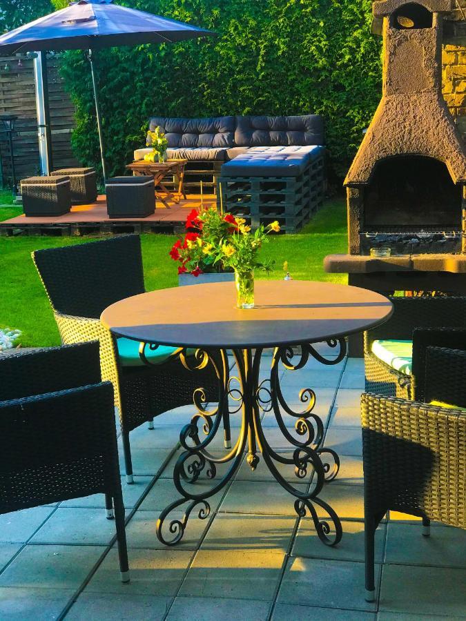 "Casa20200" 2 X Apartments Je 150Qm Fuer Business, Familien, Gruppen, Handwerker 15Min Von Berlin, Erdbeerhof, Outlet B5, 5Min Vom See Falkensee !! 2 Apartment Each 150Qm For Business , Families 15Min From Berlin!! Exteriér fotografie
