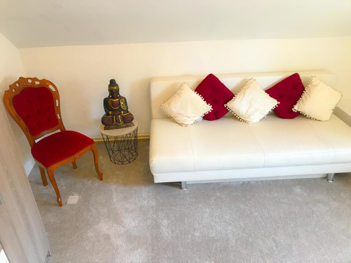 "Casa20200" 2 X Apartments Je 150Qm Fuer Business, Familien, Gruppen, Handwerker 15Min Von Berlin, Erdbeerhof, Outlet B5, 5Min Vom See Falkensee !! 2 Apartment Each 150Qm For Business , Families 15Min From Berlin!! Exteriér fotografie
